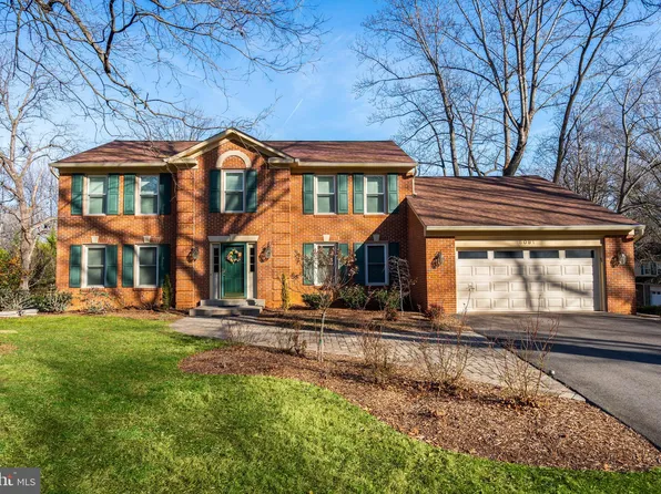 5091 Brentwood Farm Dr, Fairfax, VA 22030