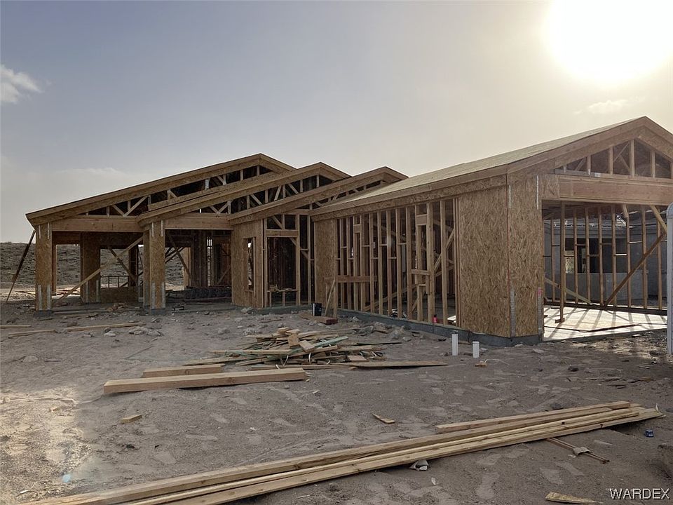 2nd image of 2652 Eagle Rock Trail