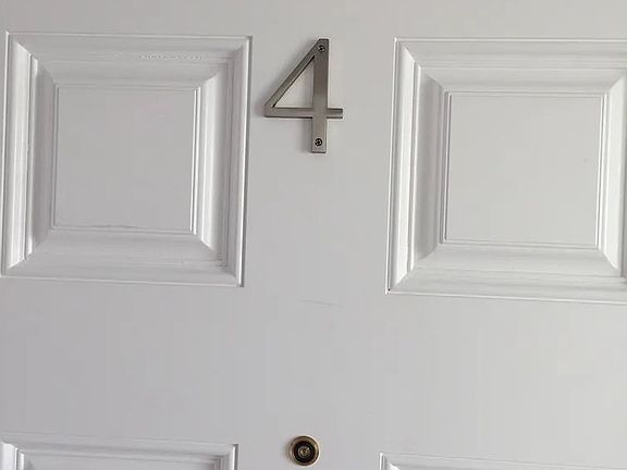 3rd image of 667 Sylvan St APT 4