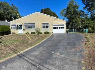 3 Willowbrook Dr, Hazlet, NJ 07730