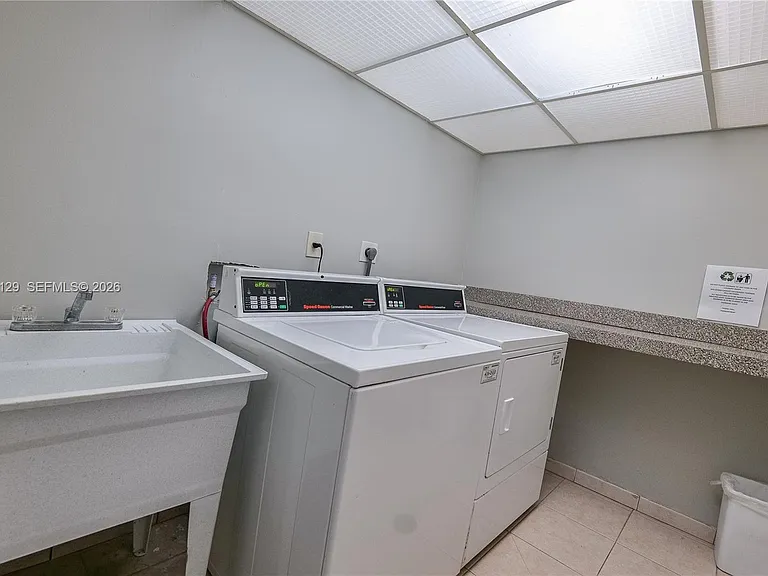 2401 S Ocean Dr #305 — Photo 29
