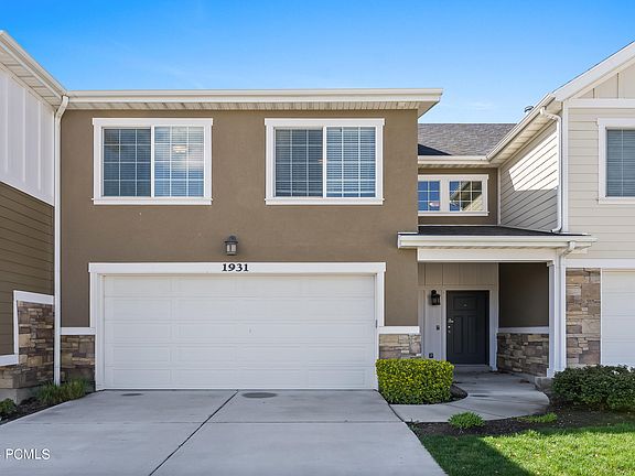 3rd image of 1931 Park Heights Dr