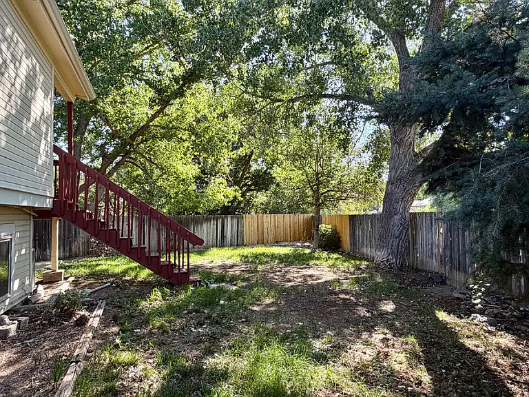 8599 Rabbitbrush Way — Photo 32
