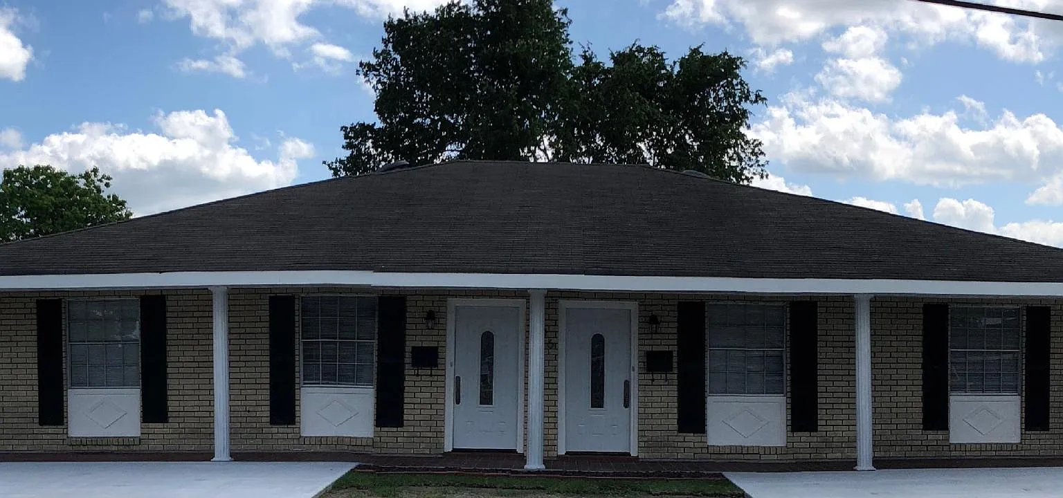 2 bed, 1100 sqft, $1,600 — Photo 2