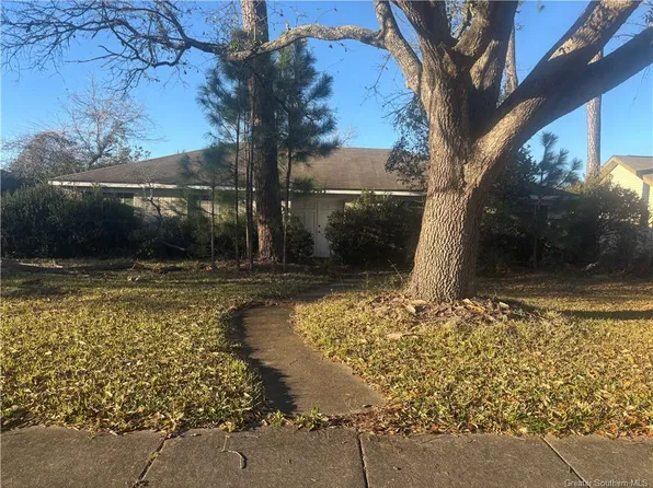 2443 21st St, Lake Charles, LA 70601