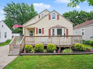 663 Essex St, Akron, OH 44306