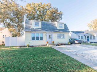 316 Village Rd, Villas, NJ 08251