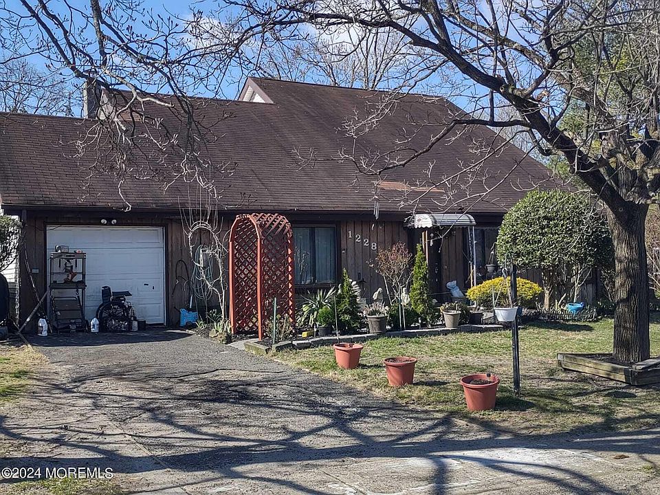 1st image of 1228 Mendocino Court