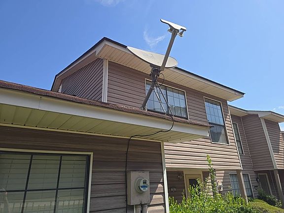 3rd image of 4111 Pines Rd Unit 24