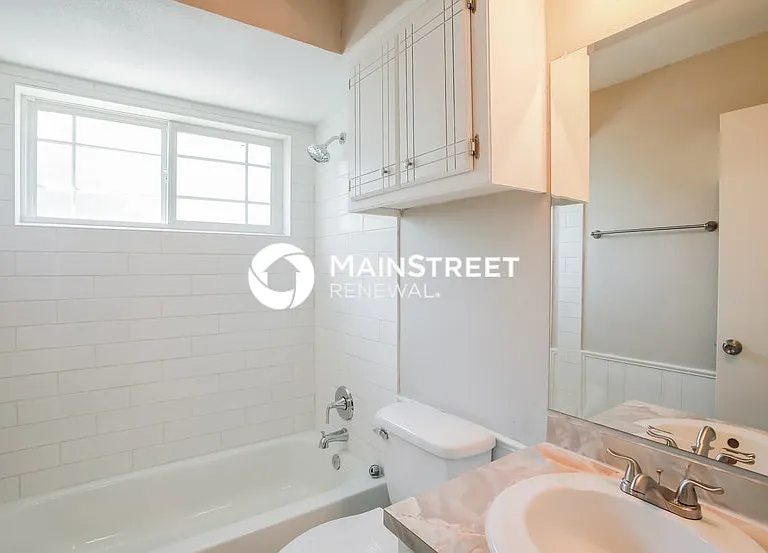 3104 Saint John Ave — Photo 8