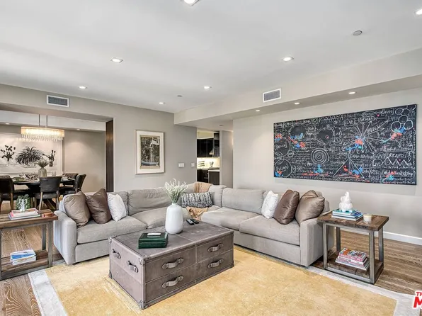 441 S Barrington Ave Unit 210, Los Angeles, CA 90049