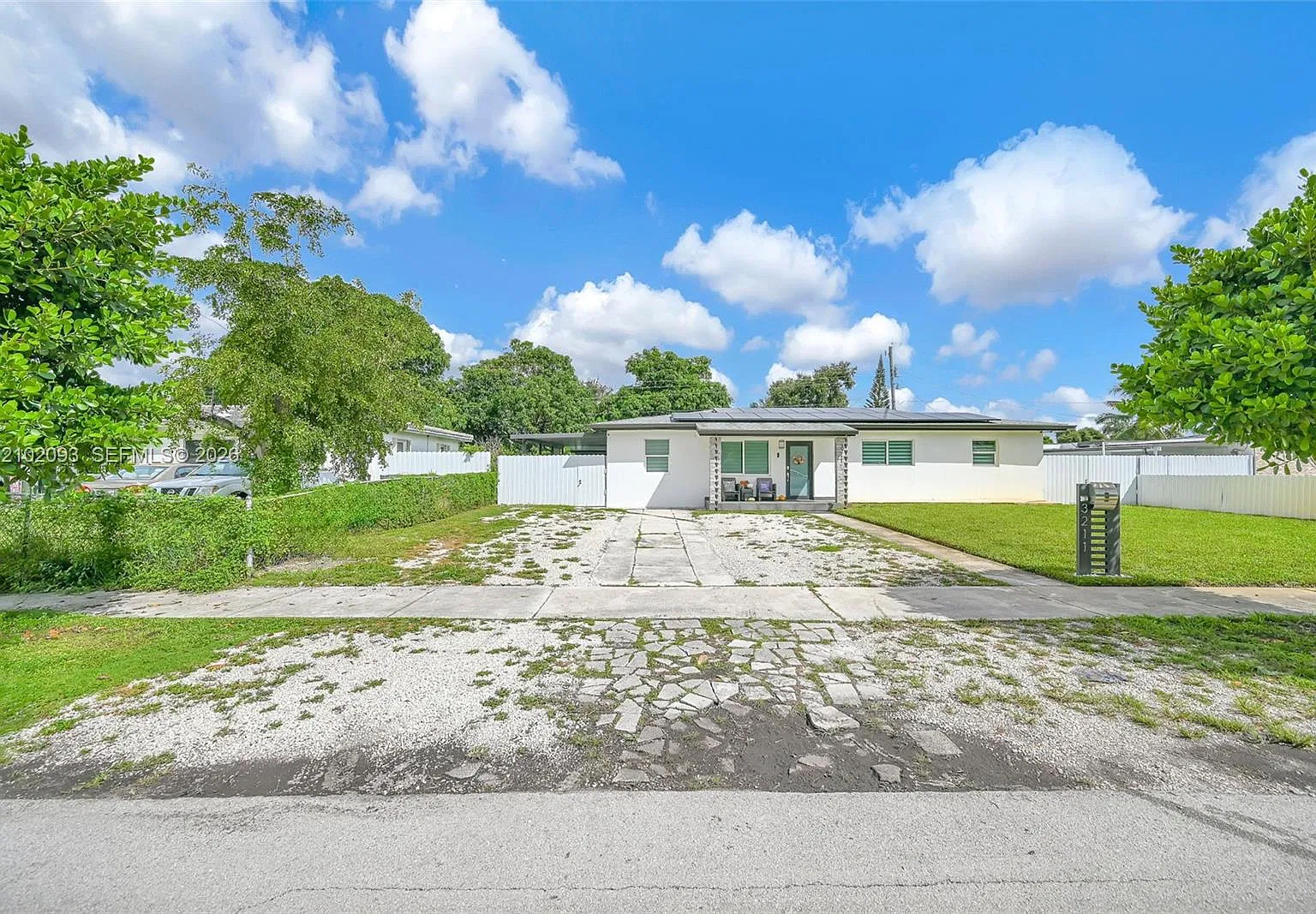 Myrtle Grove 1st Addn — Photo 4