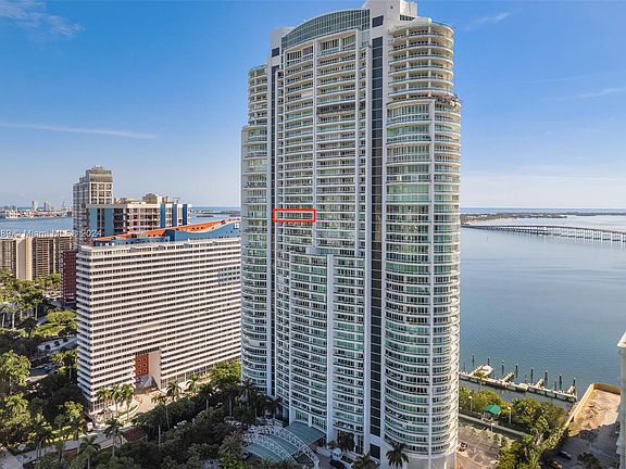 2nd image of 1643 Brickell Ave APT 3104