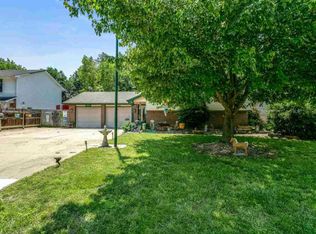 811 E 43rd St S, Wichita, KS 67216