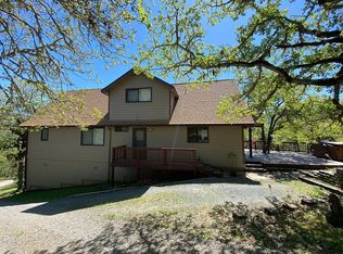 3553 Hosmer Ln, Gold Hill, OR 97525