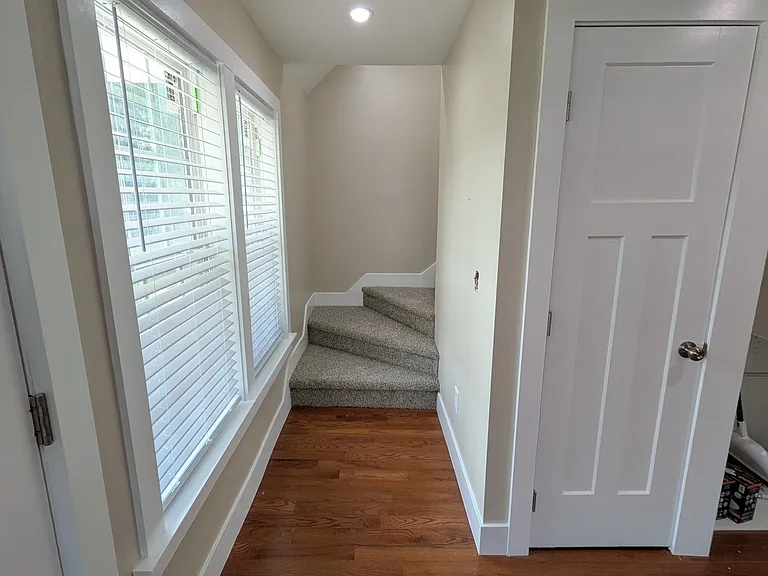 6473 N Monroe St — Photo 2