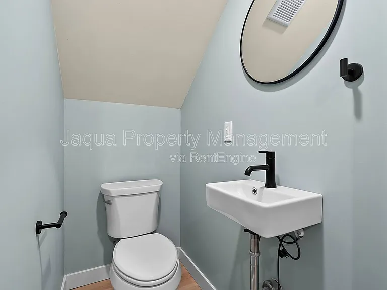 266 E Michigan Ave #402 — Photo 7