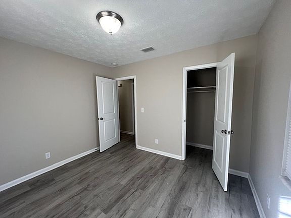5th image of 1134 Winstonian Way