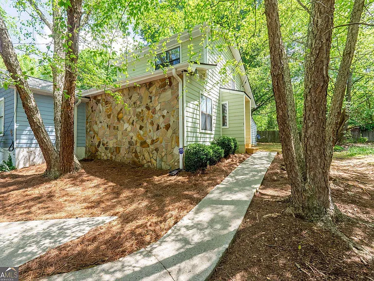 933 Ohara Dr — Photo 4