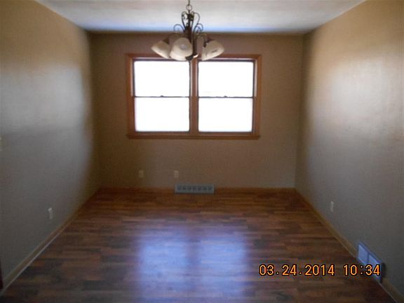 5th image of 2022 Williamsburg Pl