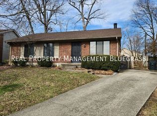 1537 Springfield Dr, Lexington, KY 40515