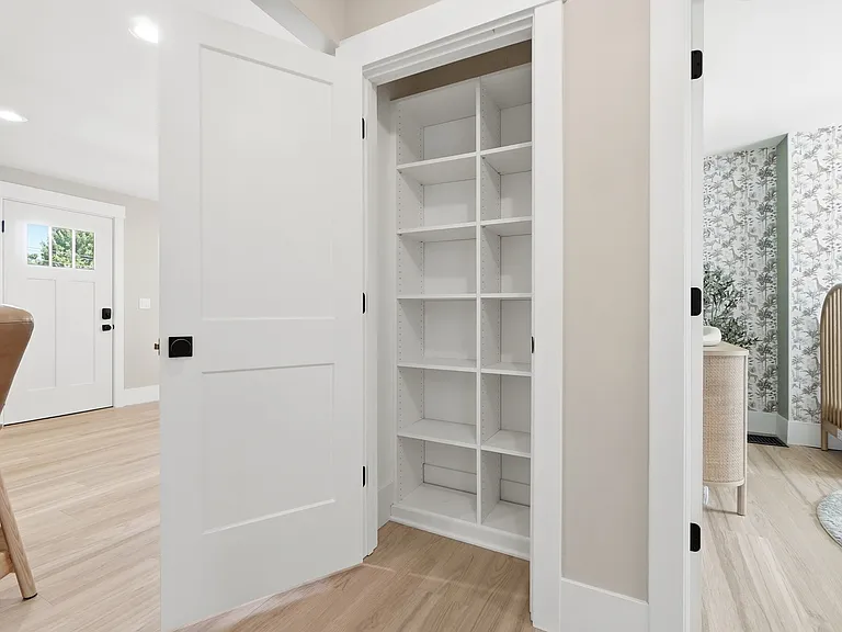 3601 Erie Ave #1 — Photo 16