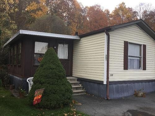 1st image of 307 Ashford Ln
