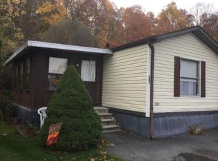 307 Ashford Ln, Hereford, PA 18056