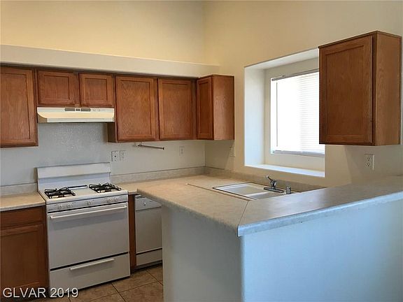 3rd image of 5041 Paradise Harbor Pl #0