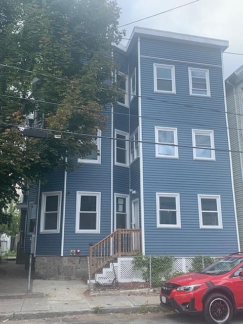 1st image of 81-83 Bromfield St #1