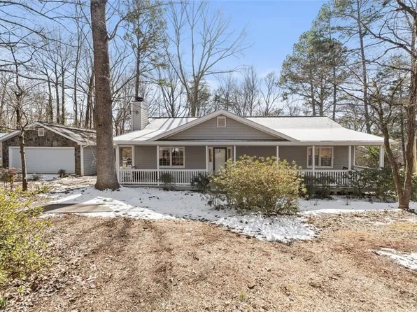 295 Rainey Dr, Dawsonville, GA 30534
