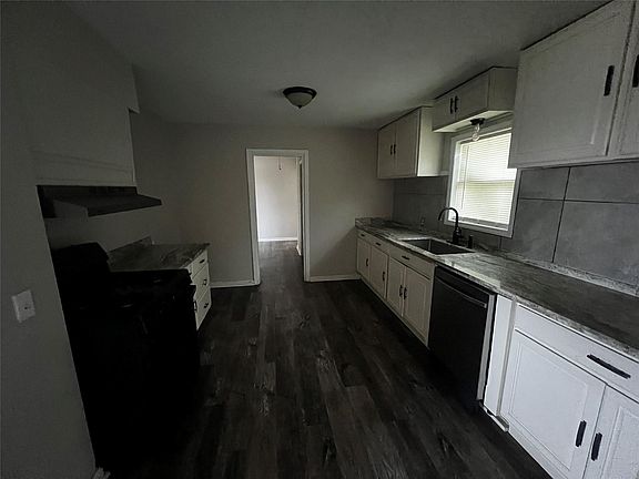 4th image of 1013 W Spanish Camp Rd