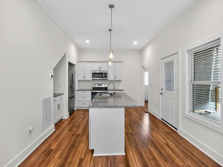 7 Decatur St — Photo 19