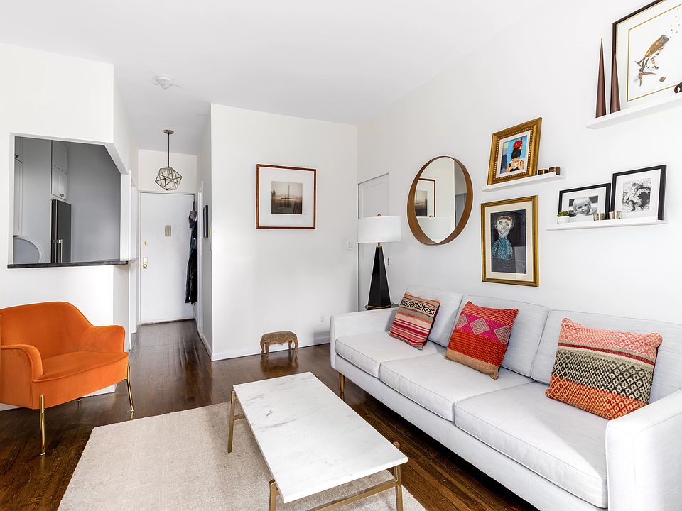 1st image of 225 W 70th St APT 4D
