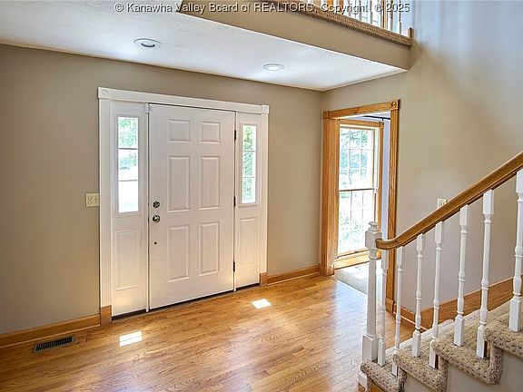 5th image of 43 Cedar Dr