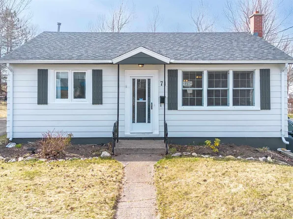 71 Colby St, Cape Breton, NS B1P 3P9