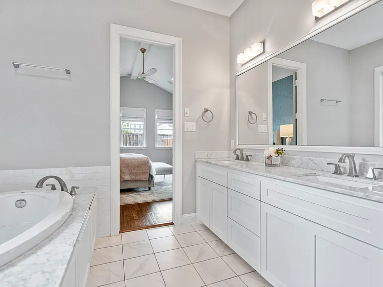 6011 Goodwin Ave — Photo 18