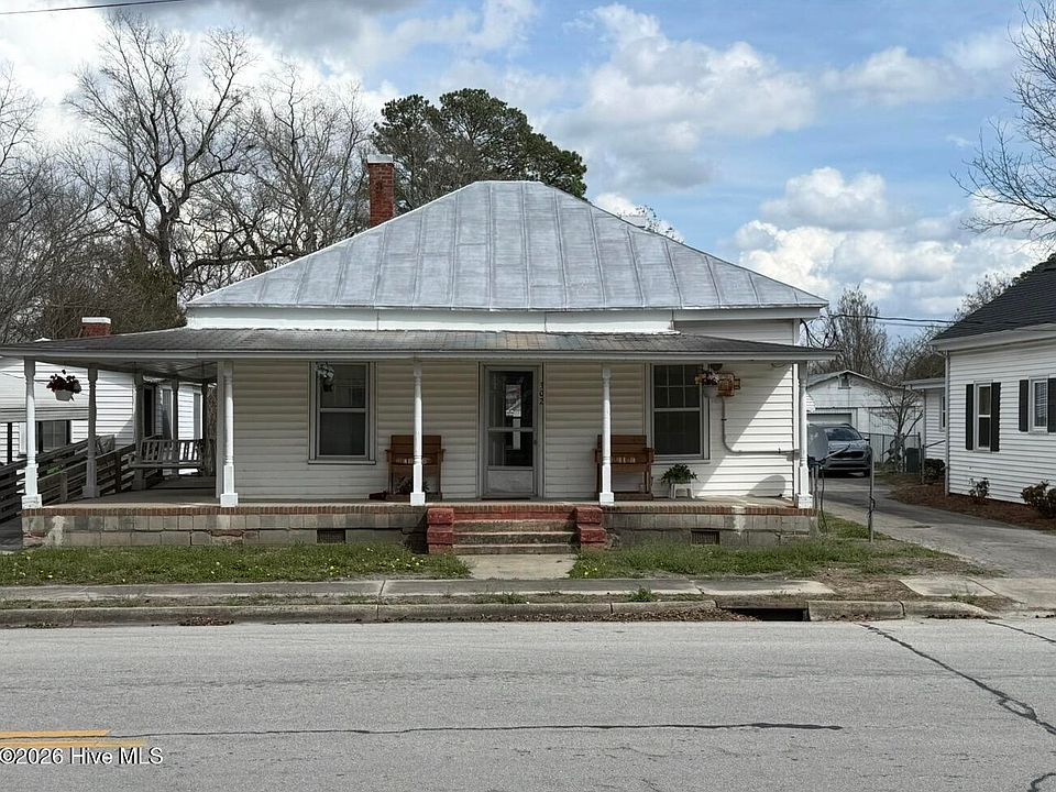 1st image of 302 N Main Street