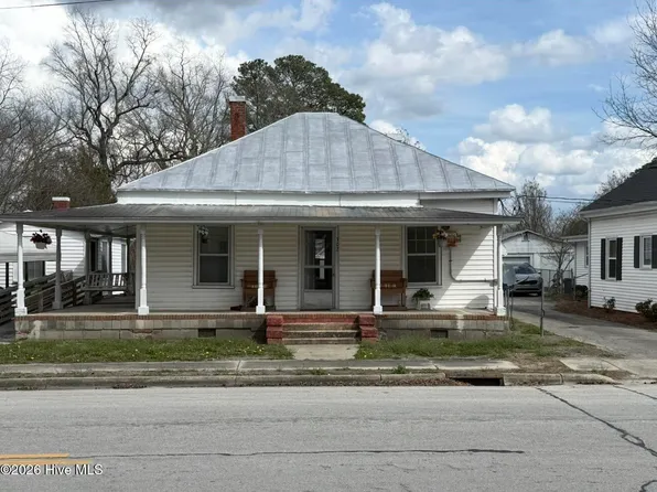 302 N Main Street, Cove City, NC 28523