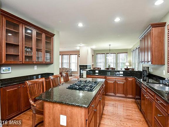 5th image of 5655 Tower Hill Cir