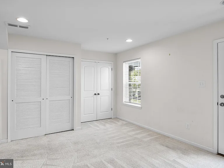 8 Iron Gate Rd — Photo 8