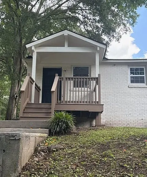 331 Simca St SE — Photo 20