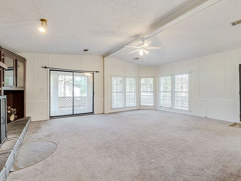 114 Eagle Dr — Photo 13