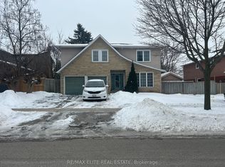 33 Hamilton Hall Dr, Markham, ON L3P 3L5