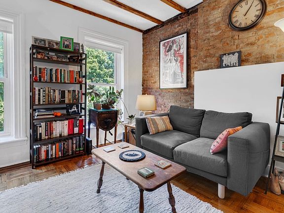 2nd image of 397 Clermont Ave APT 4R