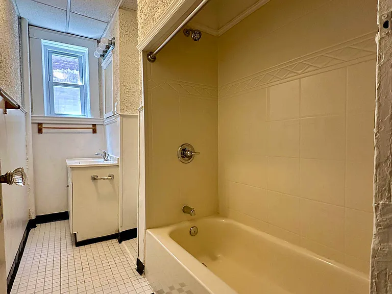 1062 Park Pl #3 — Photo 14