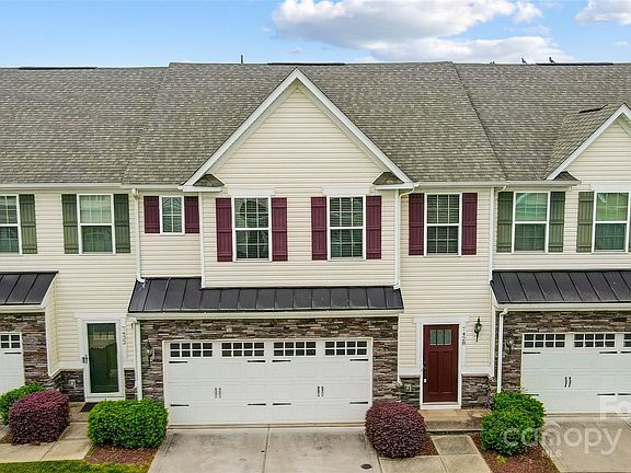 2nd image of 7428 White Elm Ln