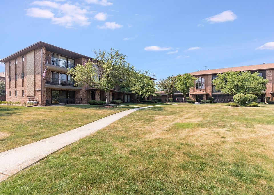 1st image of 8810 W 140th St APT 2C