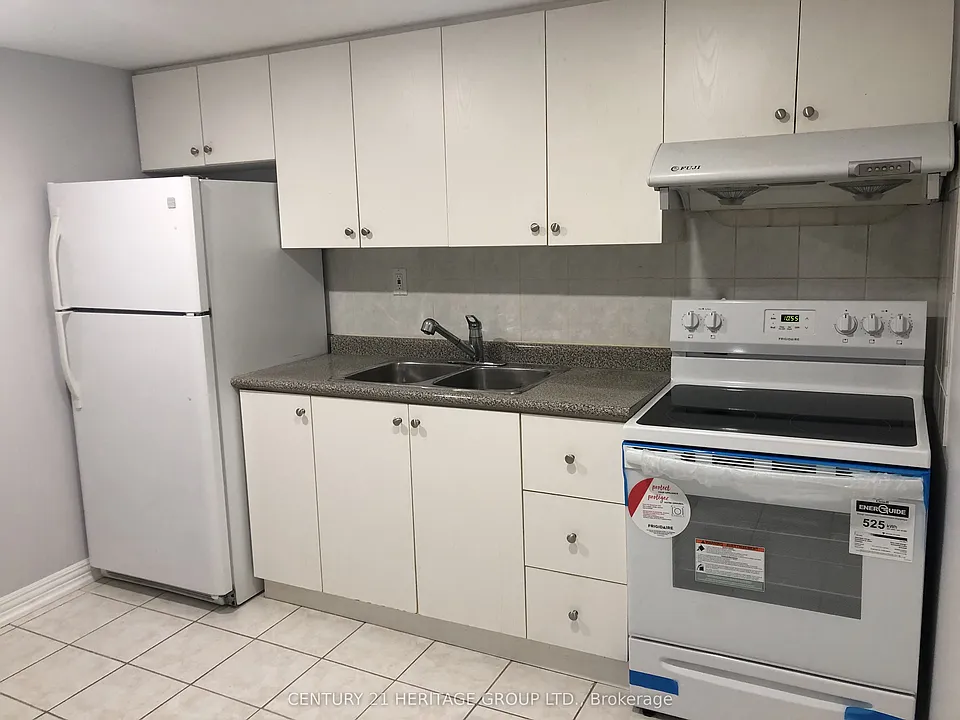 16 Cartmel Dr #1
