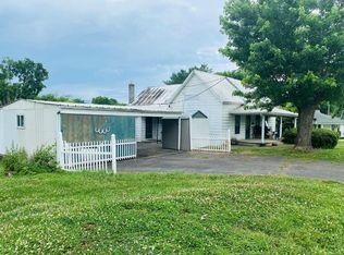 639 6th St, Newport, TN 37821